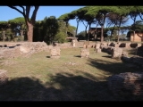 00163 ostia - regio v - insula xviii - edificio (v,xviii,1) und porta secondaria - bli ri norden - 09-2022.jpg